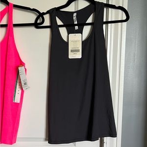 BNWT Fabletics medium razorback tank